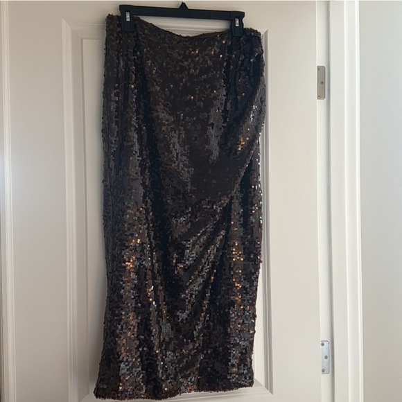 Chocolate Brown sequin skirt - Picture 4 of 4